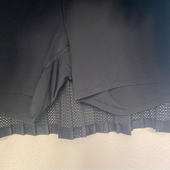 Under Armour Links Knit Mesh Mid-Rise Golf Skort skirt jersey pleated black M - Picture 5 of 8